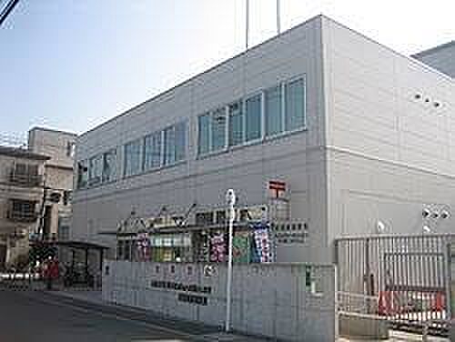 伏見東郵便局まで196m