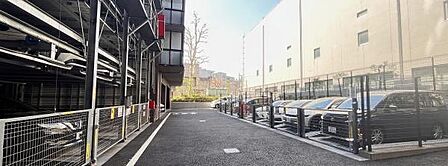 機械式と平置き駐車場あり