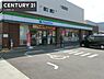 周辺：ファミリーマート東大阪加納店まで570m