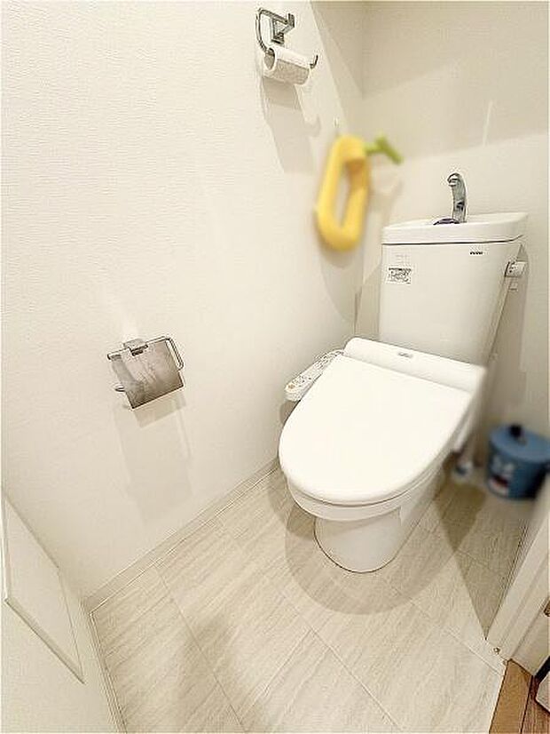 ☆清潔な洗浄機能付き温水シャワートイレ