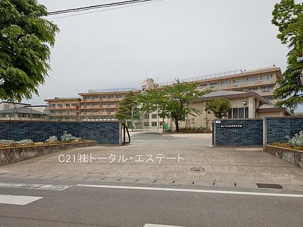 松戸市立牧野原中学校まで1393m