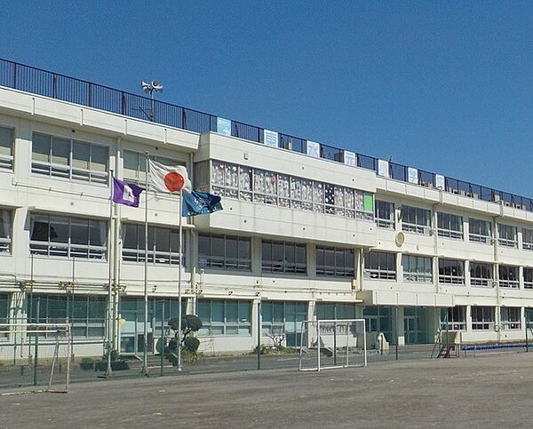 東水元小学校 まで437m
