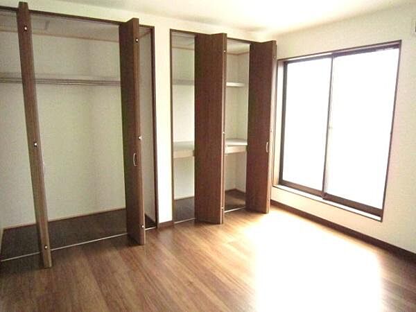 グローバル不動産販売施工例【同仕様写真】建物金額1900万円。建物面積延90.31平米。