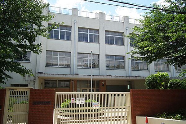 大阪市立晴明丘小学校まで214m
