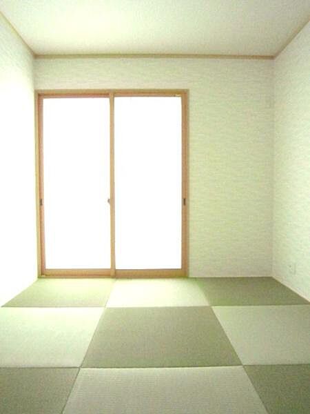 グローバル不動産販売施工例【同仕様写真】建物金額2000万円。建物面積延84.24平米。