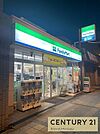 ファミリーマート朝潮橋駅前店まで135m
