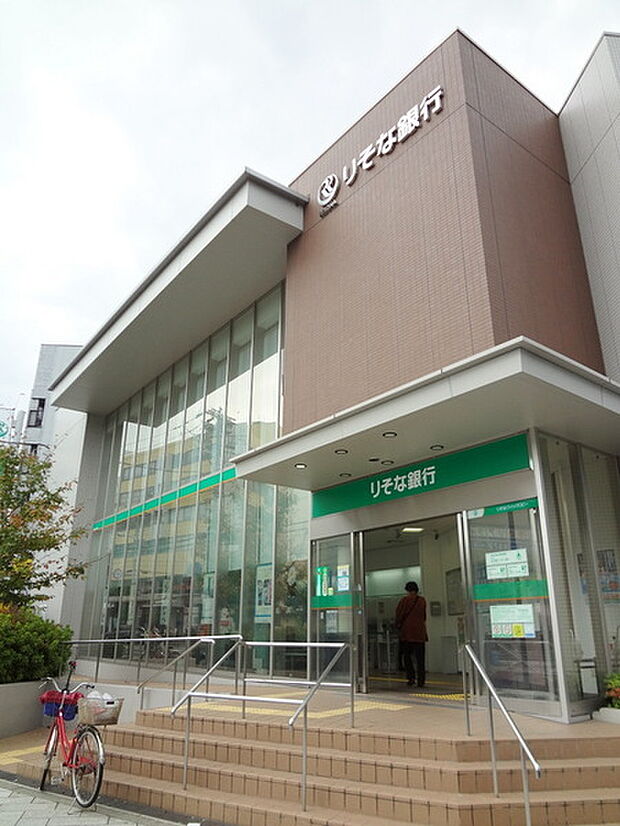 りそな銀行市岡支店まで533m