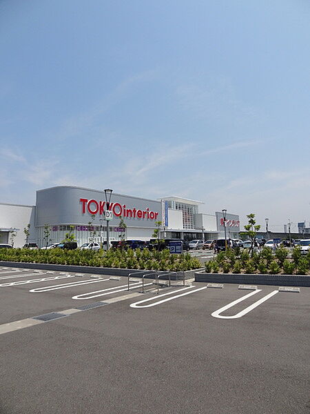 東京インテリア家具まで745m
