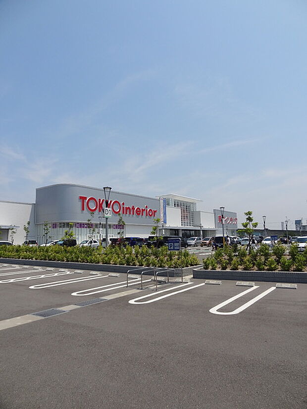 東京インテリア家具まで926m