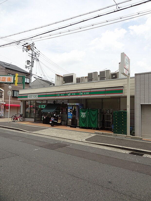 ローソンストア100泉尾一丁目店まで220m