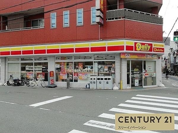 デイリーヤマザキ西九条3丁目店まで222m