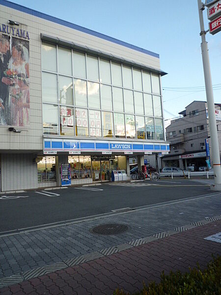 ローソン大正小林東3丁目店まで516m
