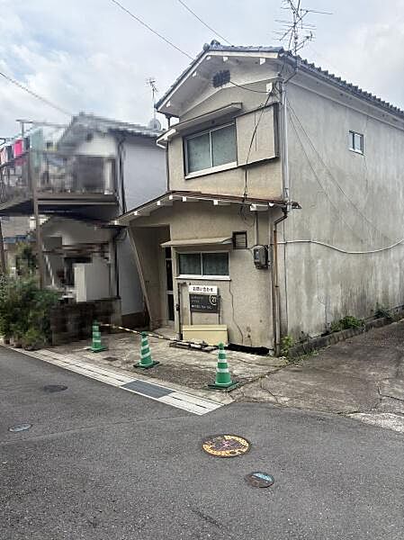 外観：326000215047