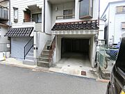 藤井寺駅より徒歩18分 築35年 3階建の賃貸物件