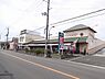 周辺：サンプラザ誉田店まで587m