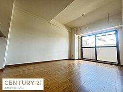 ベルデフラッツ九条 3LDKのリビング/ダイニング