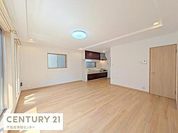 市岡2丁目　中古戸建 4LDKのリビング/ダイニング