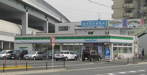 ファミリーマート門真上馬伏店まで411m