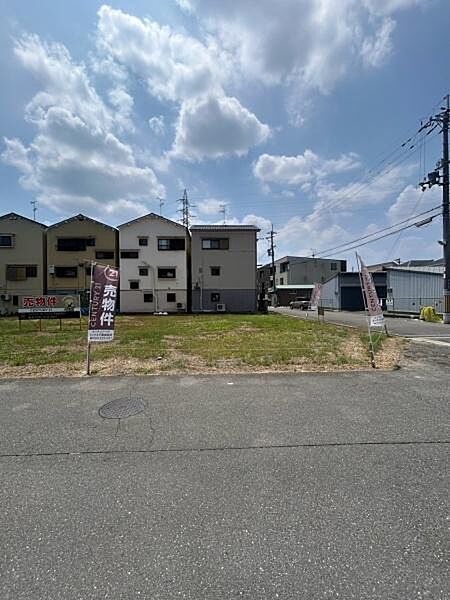 【現地】北西角地に立地