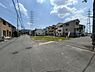 その他：【前面道路】交通量の少ない前道で出入りも安心です。