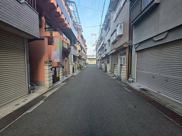 【現地】戸建が並ぶ過ごしやすい住宅地の環境です。