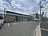 周辺：ファミリーマート枚方東香里店まで700m