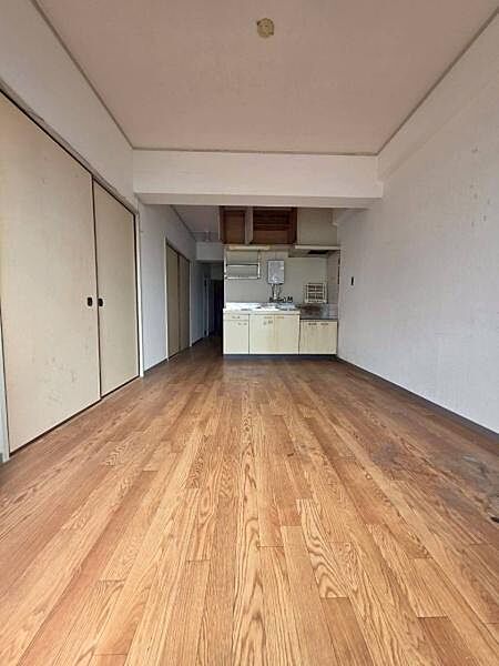 【ダイニング】約9.6帖のダイニングキッチン（リフォーム前写真）
