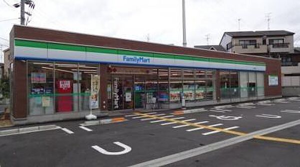 ファミリーマート門真浜町店まで541m