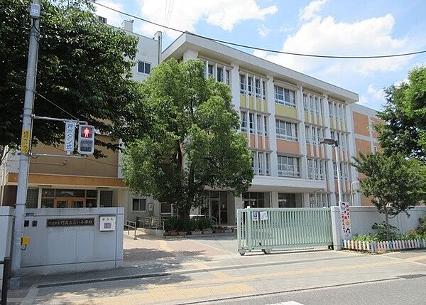 門真市立門真みらい小学校まで361m