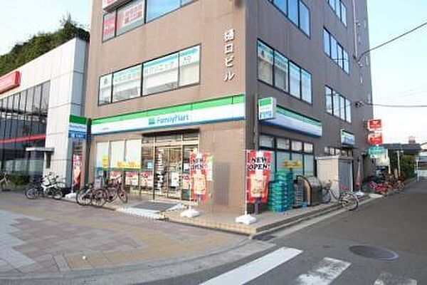 ファミリーマート古川橋駅南店まで105m