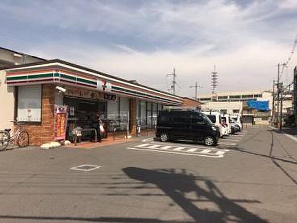 セブンイレブン寝屋川昭栄町店まで522m