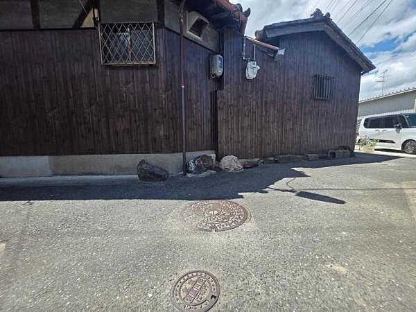 【前面道路】北東側前面道路　幅員約1.8ｍ