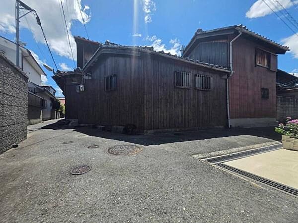 【現地】北側幅員約1.8ｍ・東側前面道路幅員約1.8ｍ