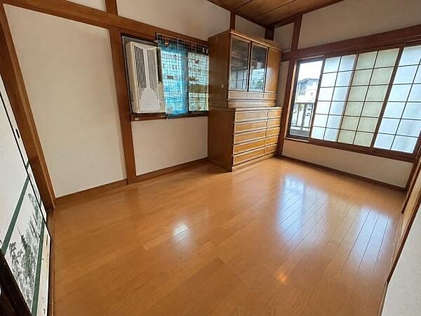 洋室を拡大表示