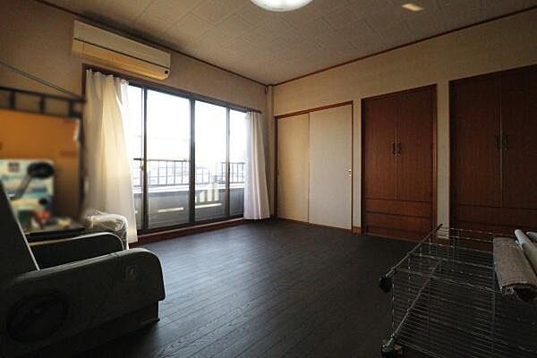 3階洋室約8帖