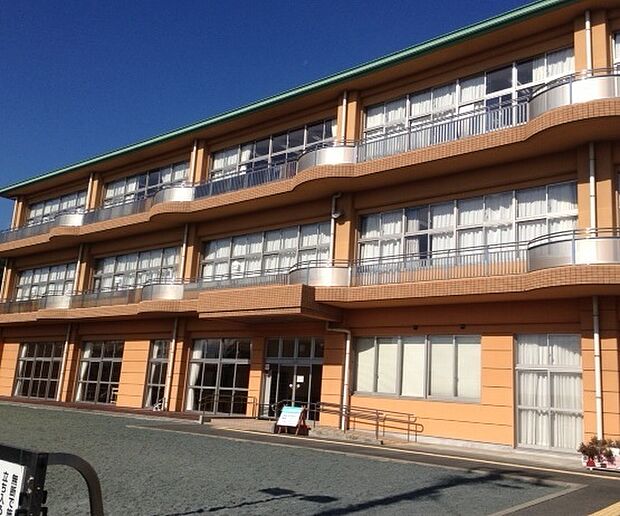 浜松市立気賀小学校まで3595m