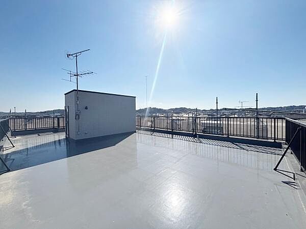 爽快な屋上は景色も素晴らしいです！