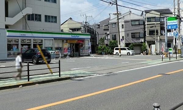 ファミリーマート西淀川御幣島店まで260m
