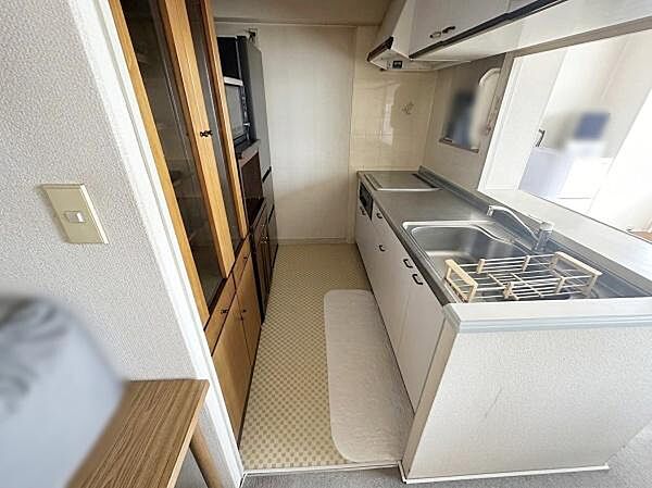 キッチンスペースです！※写真はAI生成により小物等撤去しています。