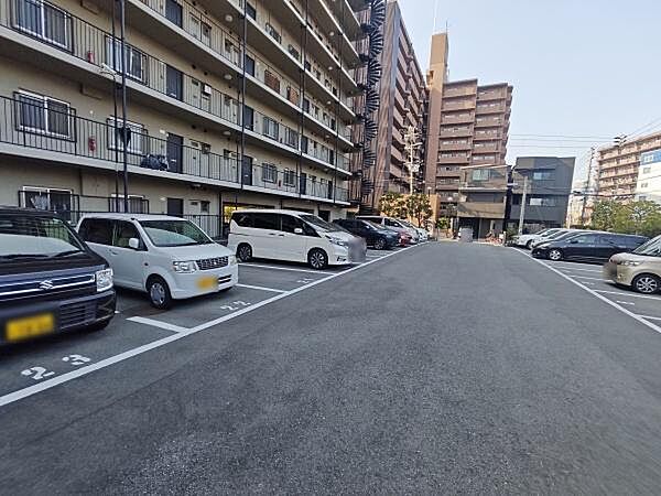 敷地内駐車場です！