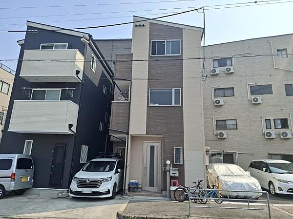 外観：327001688335