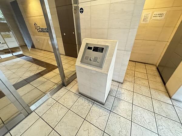 オートロック付きマンションで防犯面も安心です！