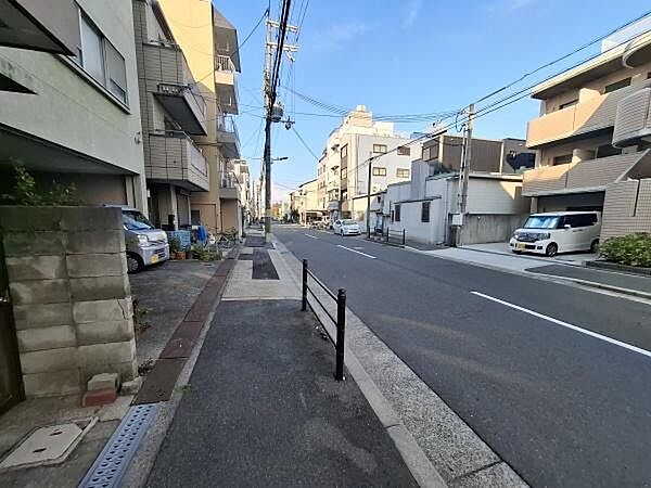 前面道路含む現地写真です！
