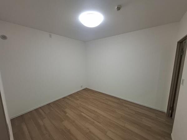 洋室のお部屋です！