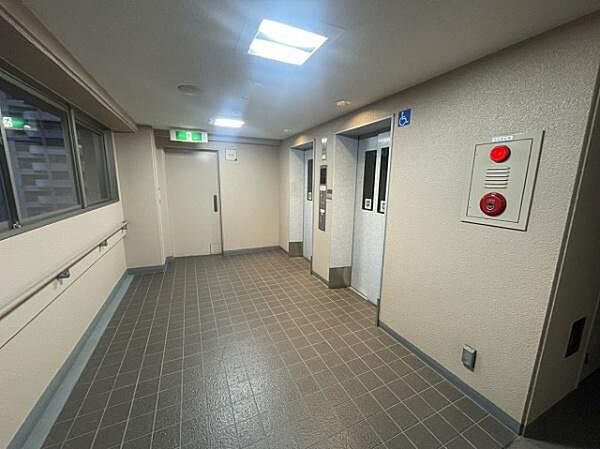 エレベーター2基ございます！