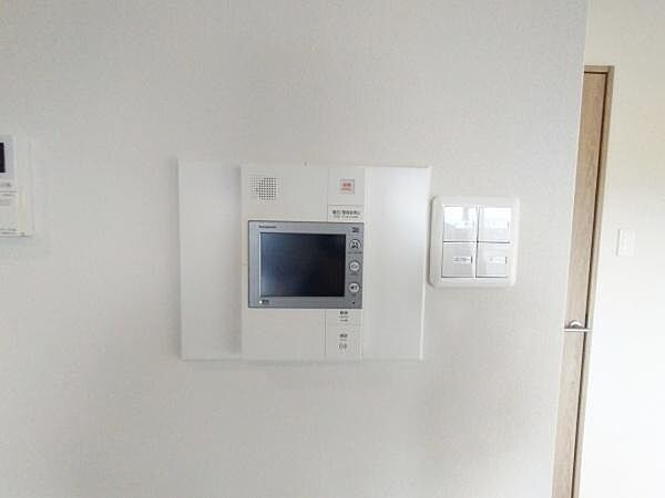 TVモニター付きインターホンです！
