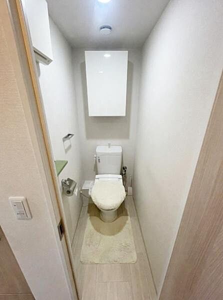 トイレです！※生成AIにより小物等撤去しております。