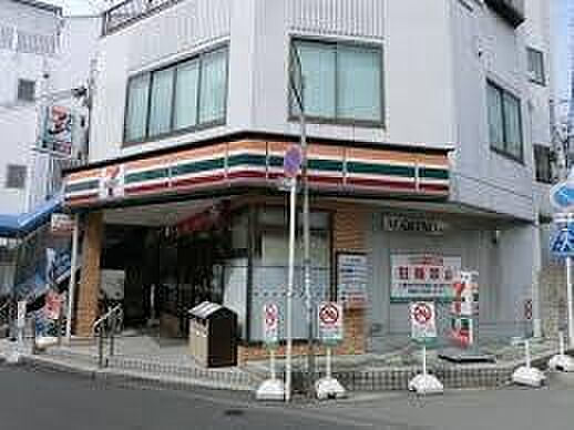 セブンイレブン阪急石橋駅前店まで460m