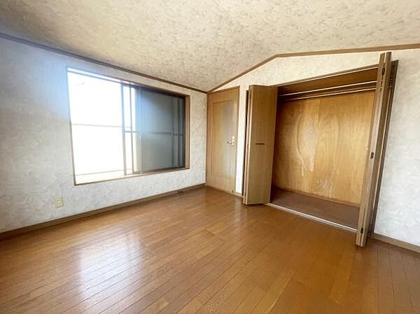 洋室のお部屋です！