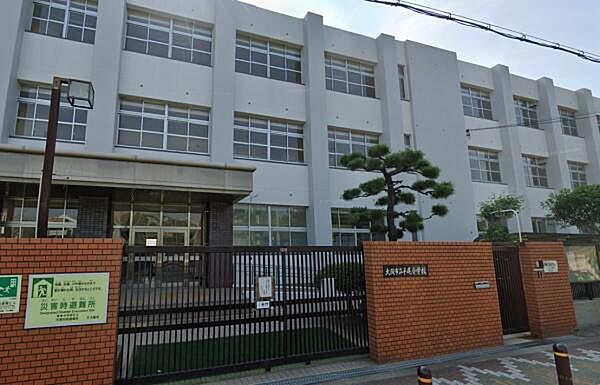 大阪市立平尾小学校まで360m